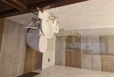 Apartament cu 4 camere decomandat în Central - 4
