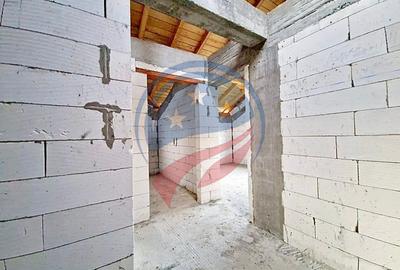 Casă individuală cu 10 camere cu Canalizare în Malu Mare - 8