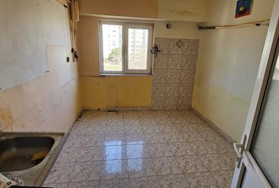 Apartament cu 3 camere decomandat în Faleza Nord - 2