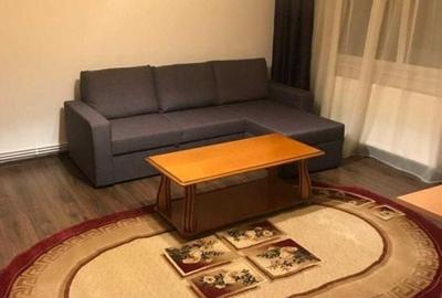 Apartament cu 3 camere în Mărășești