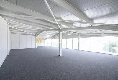 Spațiu comercial, de 598 mp, în Central