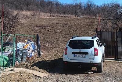 Teren Construcții intravilan de 1000 mp, în Cercu - 4