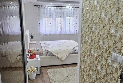 Apartament cu 2 camere decomandat în Bacova - 1
