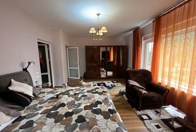 Casă individuală cu 7 camere cu Canalizare în Ultracentral - 3