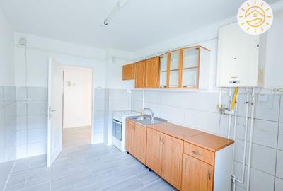 Apartament cu 4 camere decomandat în Răcădău - 2