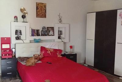 Casă cu 2 camere cu Teren 165 Mp în Central