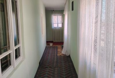 Casă cu 4 camere în Tencănău