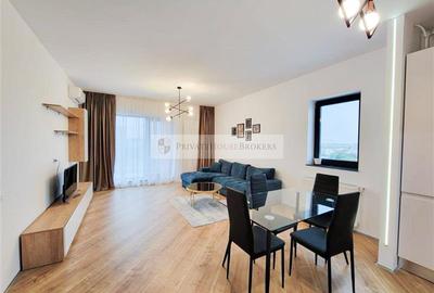 Apartament cu 3 camere semidecomandat, mobilat în Pipera
