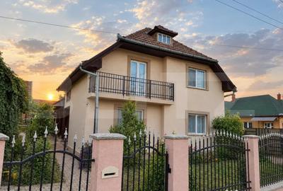 Casă cu 5 camere cu Teren 875 Mp în Central