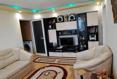 Apartament cu 2 camere semidecomandat în Drumul Carului