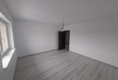 Apartament cu 2 camere decomandat în Sânpetru - 10