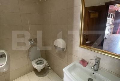 Spațiu comercial, de 70 mp, în Central