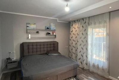 Casă cu 6 camere cu Teren 654 Mp în Central