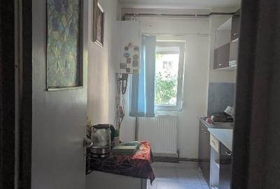 Garsonieră decomandată, mobilată în Cug - 2