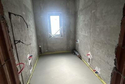 Casă cu 4 camere în Central - 1