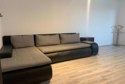 Apartament cu 2 camere decomandat, mobilat în Central