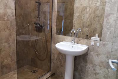 Spațiu comercial, de 435 mp, în Exterior Vest