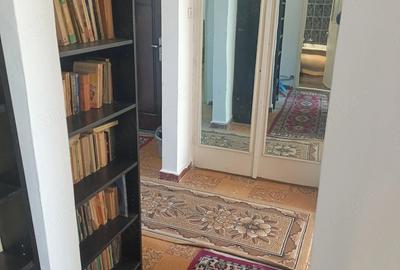 Apartament cu 3 camere decomandat în Central - 1