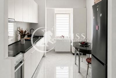 Apartament cu 2 camere semidecomandat, mobilat în Central