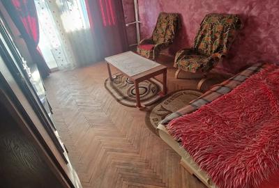Apartament cu 2 camere decomandat în Exterior Vest