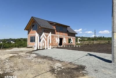 Casă cu 4 camere cu Teren 330 Mp în Daia