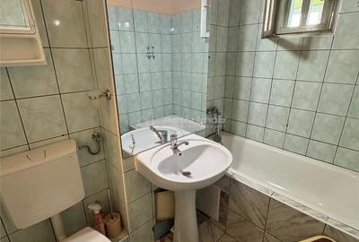 Apartament cu 2 camere decomandat în Gojdu