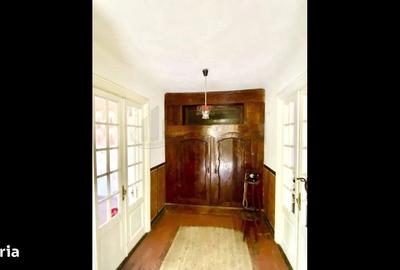 Apartament cu 3 camere în Decebal
