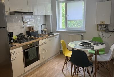 Apartament cu 2 camere decomandat în Ultracentral