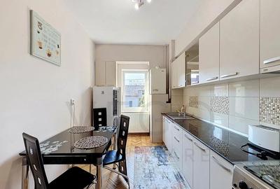 Apartament cu 3 camere semidecomandat în Central - 12