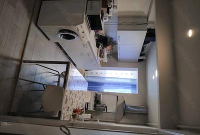 Apartament cu 3 camere decomandat în Hunedoara - 6