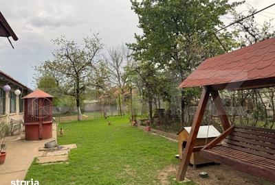 Casă cu 3 camere cu Teren 1080 Mp în Central