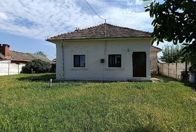 Casă cu Teren 820 Mp în Vlădila - 1