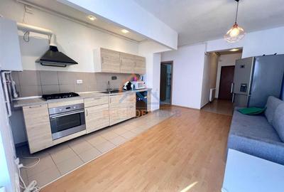 Apartament cu 3 camere decomandat, mobilat în Titan