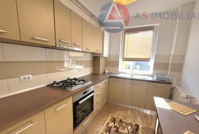 Apartament cu 2 camere decomandat în Tractorul - 8