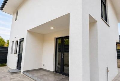 Casă cu 3 camere cu Teren 300 Mp în Burdujeni