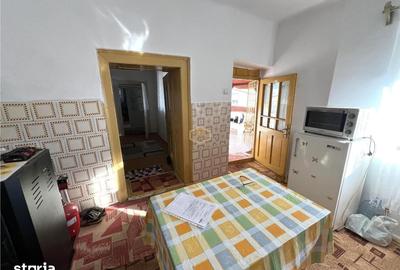 Casă cu 4 camere cu Teren 3122 Mp în Petrești - 9