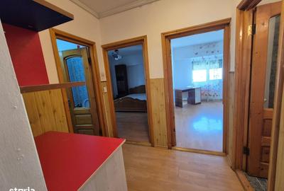 Apartament cu 4 camere decomandat în Gara