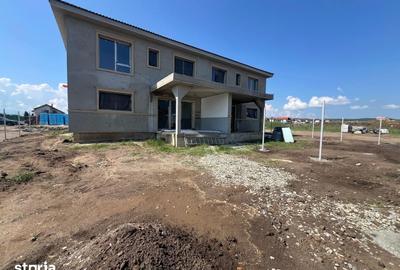 Casă cu 4 camere decomandat cu Teren 300 Mp în Șura Mică - 2