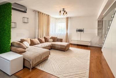 Apartament cu 3 camere decomandat, mobilat în Europa