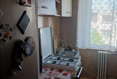 Garsonieră decomandată în Central - 4