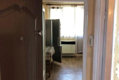 Garsonieră decomandată în Stana - 6