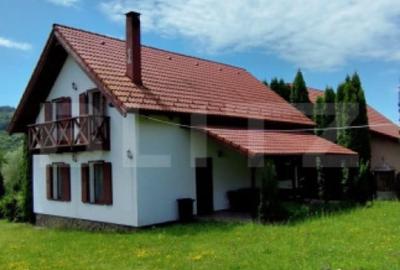 Casă cu 4 camere cu Teren 1000 Mp în Câmpu Cetății