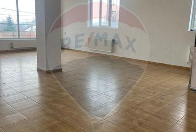 Casă cu 4 camere în Balotești - 2