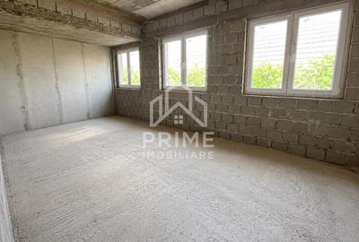 Casă cu 3 camere cu Teren 1513 Mp în Central