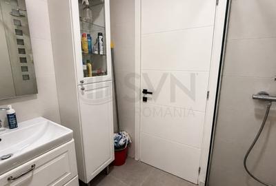 Apartament cu 3 camere decomandat în Victoriei