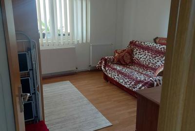 Apartament cu 3 camere decomandat în Central - 4