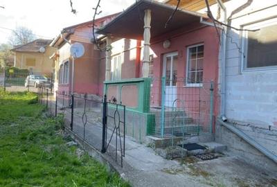 Casă individuală cu 3 camere cu Canalizare în Unirea - 3