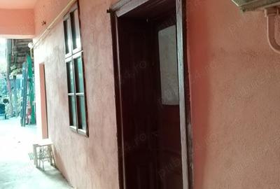 Casă cu 4 camere în Traian - 6