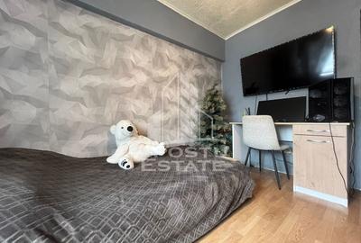 Apartament cu 4 camere decomandat în Confecții - 3