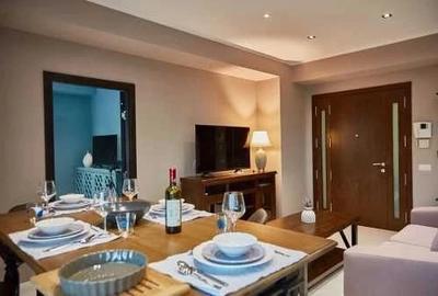 Apartament cu 3 camere decomandat în Central - 1